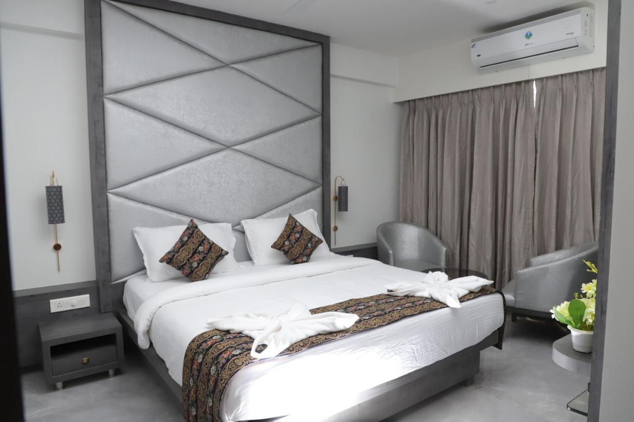 Shikin Hotels Navi Mumbai Kültér fotó